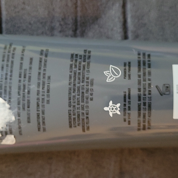 Hurley for Men peel-off mask - Picture 3 of 3